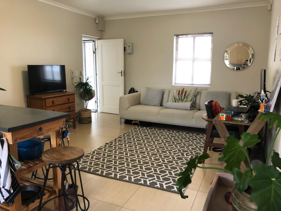 To Let 1 Bedroom Property for Rent in Woodstock Western Cape
